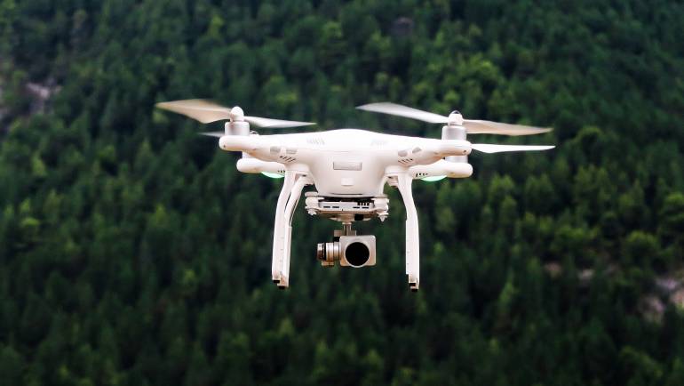 Volar drones sin póliza de seguro conlleva sanciones de hasta 225.000 euros